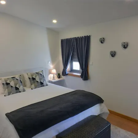 Charming House In Porto's Historic Centre / Air Conditioning Сasa de vacaciones Oporto